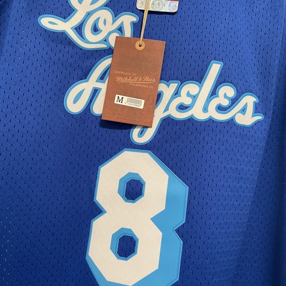 Lakers Jersey 1996-97 Kobe Bryant Basketball NBA Size Medium NWT Los Angeles - Picture 3 of 5